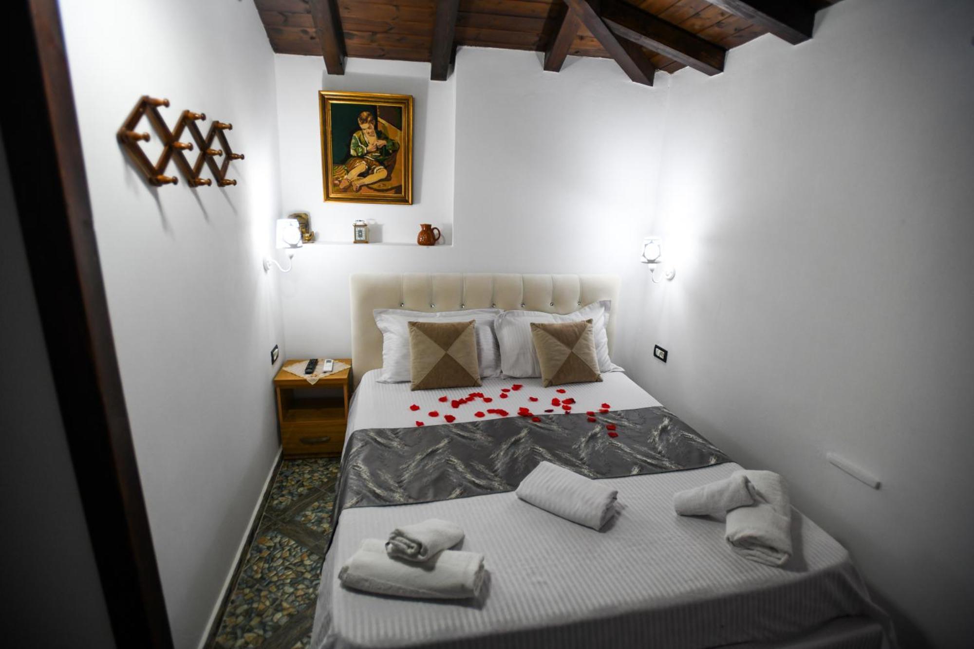 Villa Rezidenca Aurel Center Berat Esterno foto