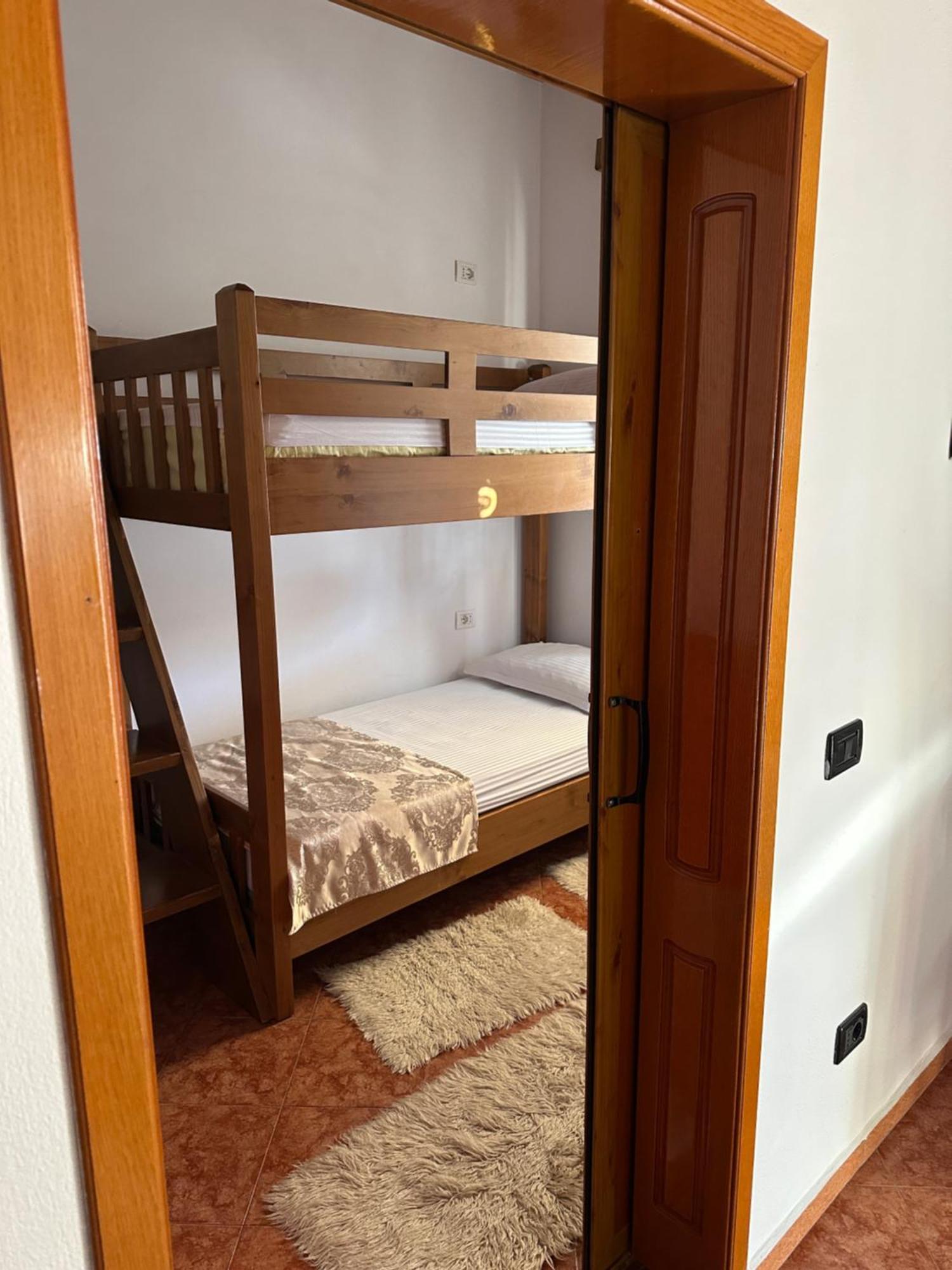 Villa Rezidenca Aurel Center Berat Esterno foto